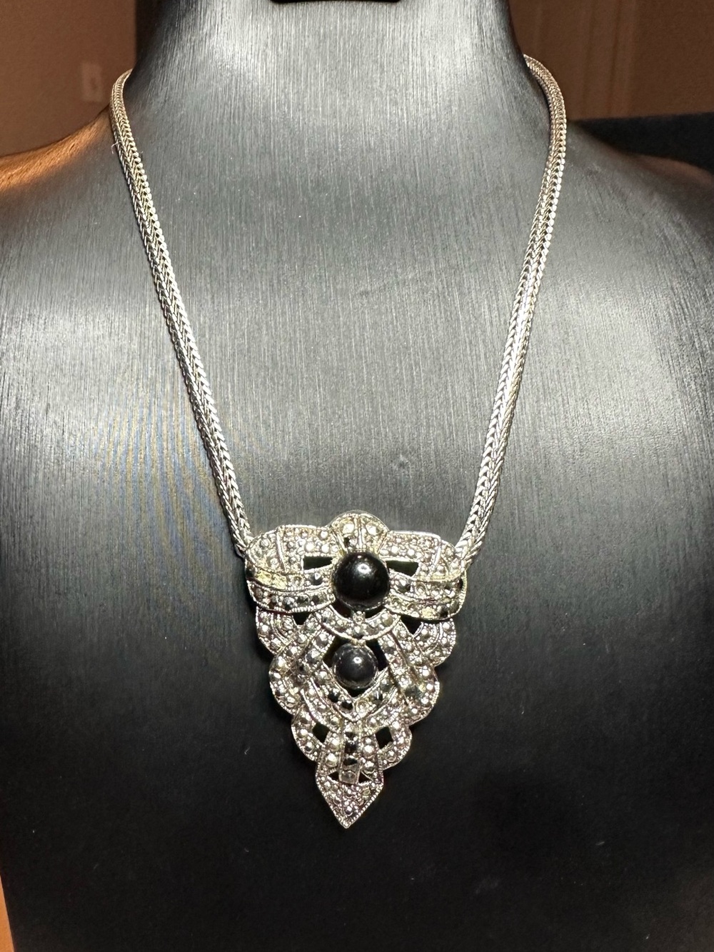 Silver-Tone Black Stone Filigree Pendant Necklace - Women Jewelry
